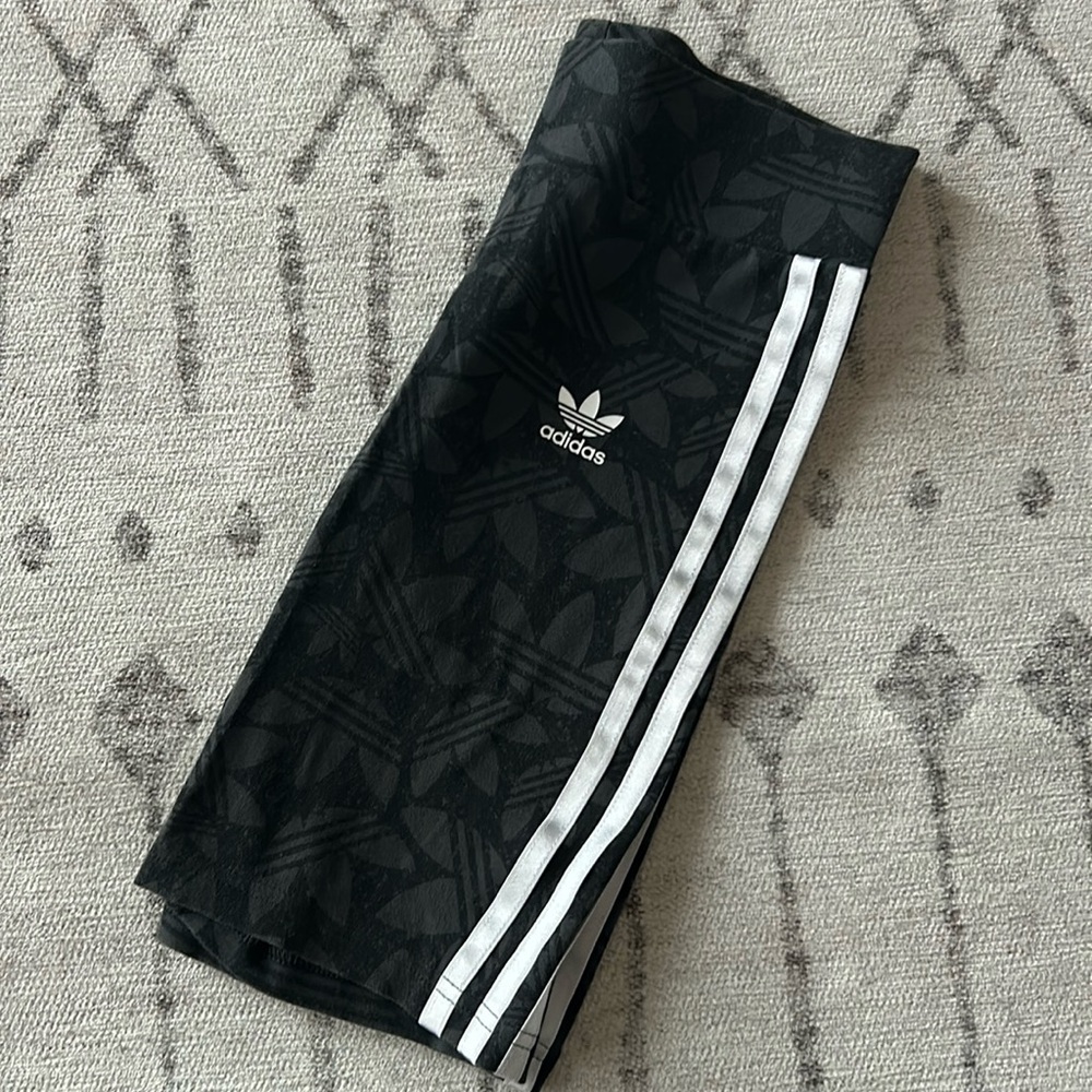 Adidas Girls Biker Short Size 11/12